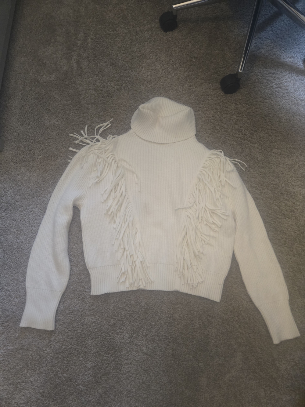 Turtleneck Fringe Sweater - White - Picture 5 of 6